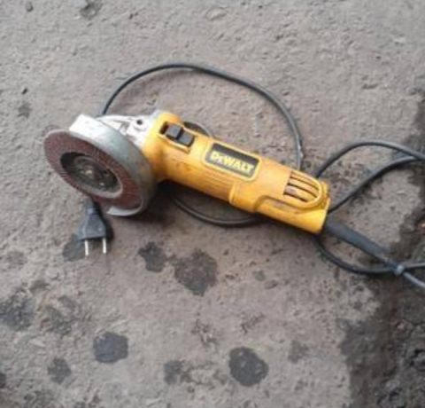 Vendo esmerilhadeira dewalt